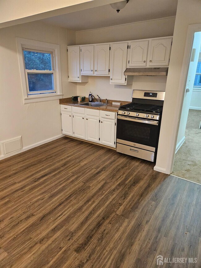 Foto del edificio - 33 Avenel St