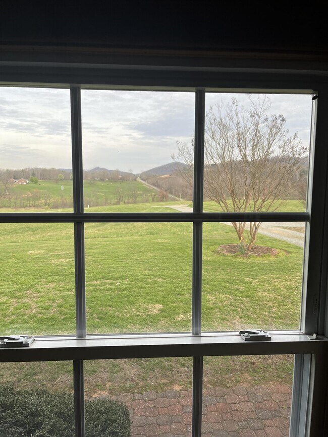 Foto del edificio - 4575 Dale Farm Rd