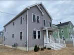 Primary Photo - 547 Main St