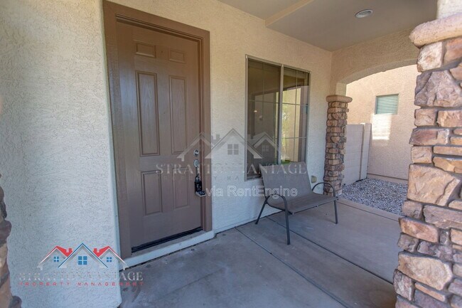 Foto del edificio - 9136 W Meadow Dr