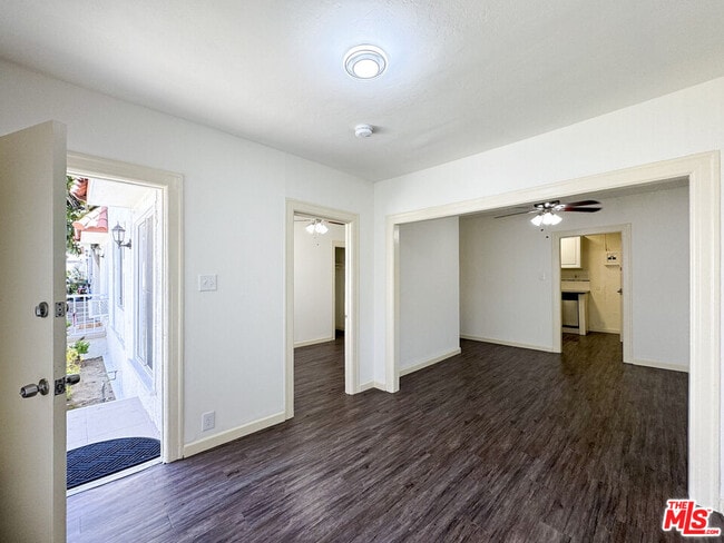 Foto del edificio - 4517 Franklin Ave