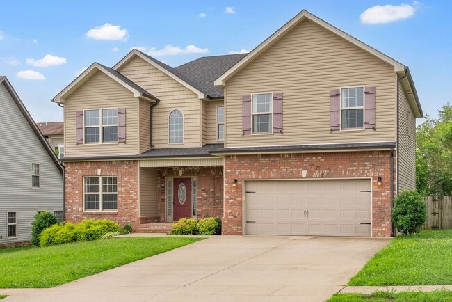 Building Photo - Pet Friendly Four Bedroom!