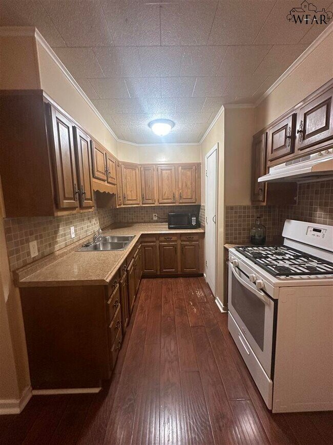 Foto del edificio - 4317 Cunningham Dr