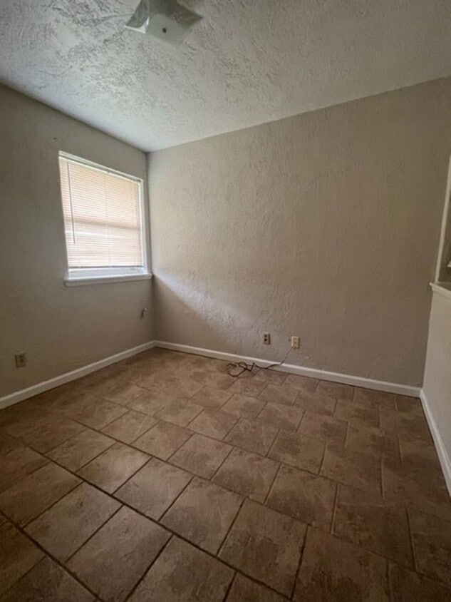 Foto del edificio - 17 NW 25th St