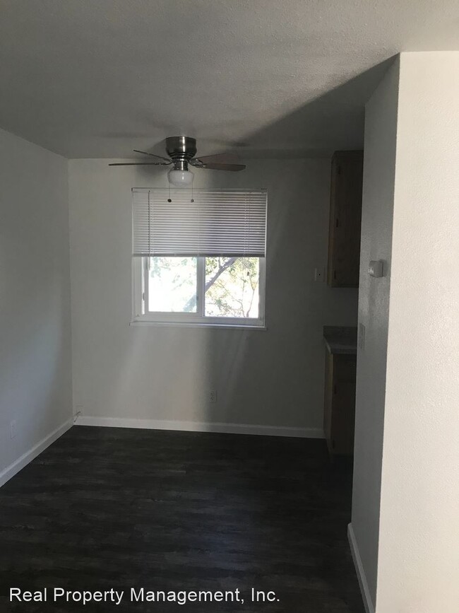 Building Photo - 1365 Magnolia Ave