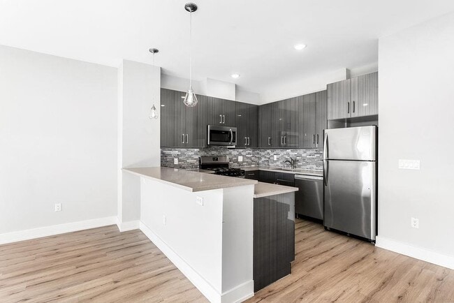 Building Photo - 1 FLAGSHIP St