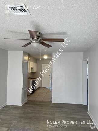 Building Photo - 1128 W Rupe Ave