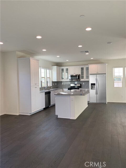 Building Photo - 861 Orchid Way