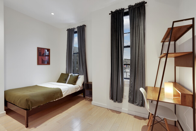 Foto del edificio - 636 Knickerbocker Ave