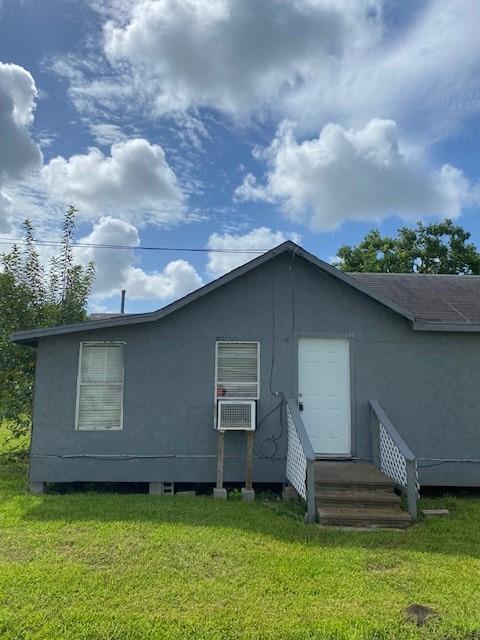 Primary Photo - 724 N Avenue C
