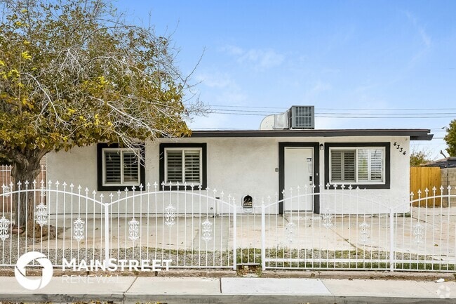 Building Photo - 4334 Cloverdale Ave