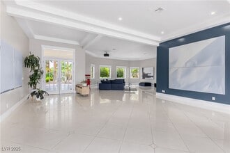 Building Photo - 7270 Loma Alta Cir