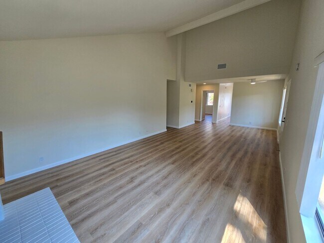 Foto del edificio - Beautiful la Jolla condo