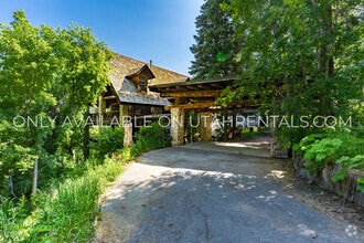 Building Photo - 2718 Stewart Rd