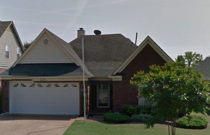 Primary Photo - Newly Renovated! Available for immediate m...