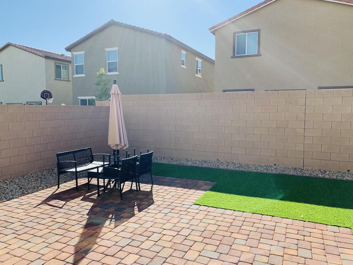Primary Photo - 7867 Pink Opal Ave