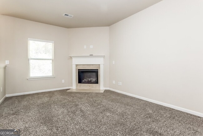 Building Photo - 250 Stillwood Dr