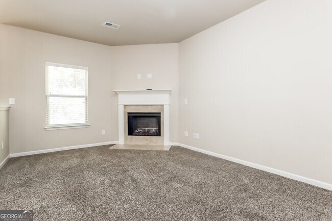 Foto del edificio - 250 Stillwood Dr