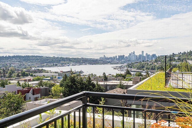 Building Photo - Eclipse Fremont Apartments