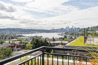 Building Photo - Eclipse Fremont