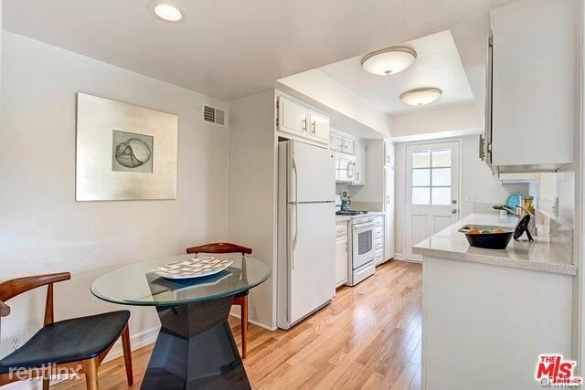 Building Photo - 5 br, 3 bath House - 8016 Dunbarton Ave