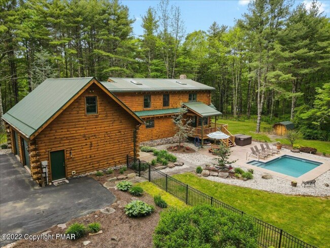 Building Photo - 899 Lower Swiftwater Rd