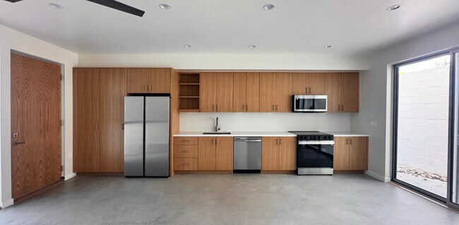 Foto del edificio - 1210 1/2 Manzanita St