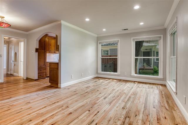 Foto del edificio - 5928 Penrose Ave