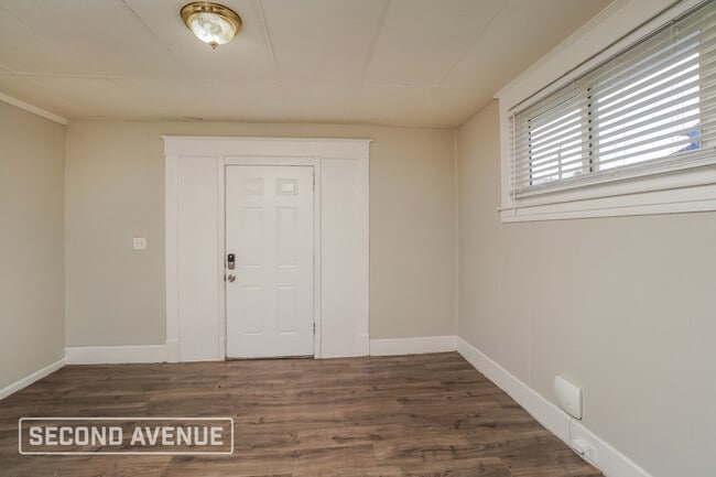 Building Photo - 225 S 39th St