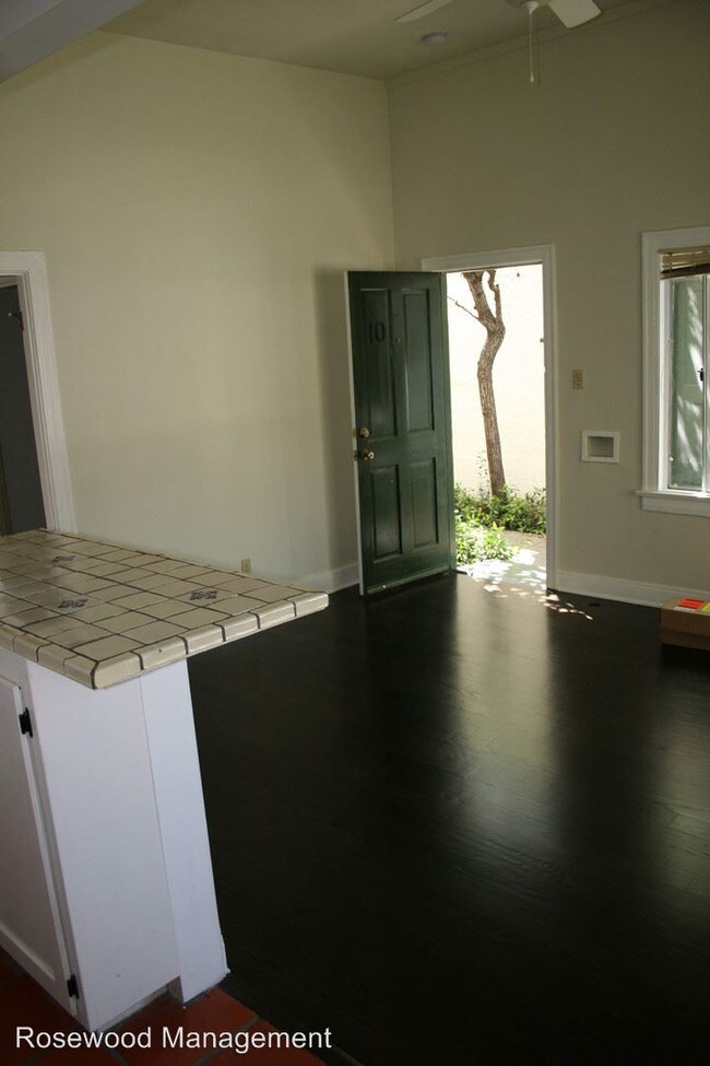 Foto del edificio - 522-526 N Alta Vista Blvd