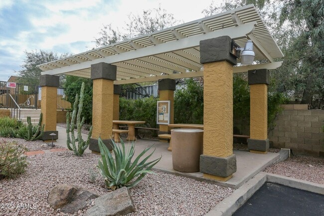 Building Photo - 2014 N 51st Way