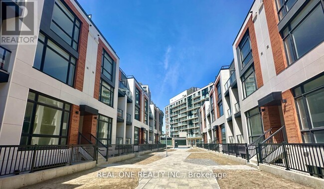 Building Photo - 14-1014 David Eyer Rd