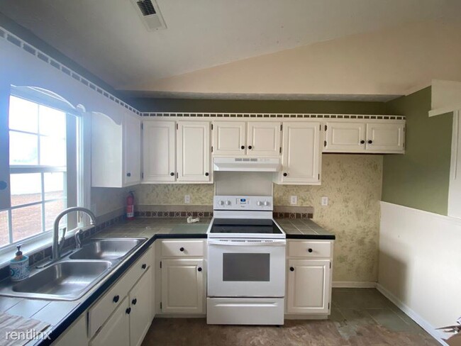Building Photo - 3 br, 2 bath House - 804 Castlewood Ct