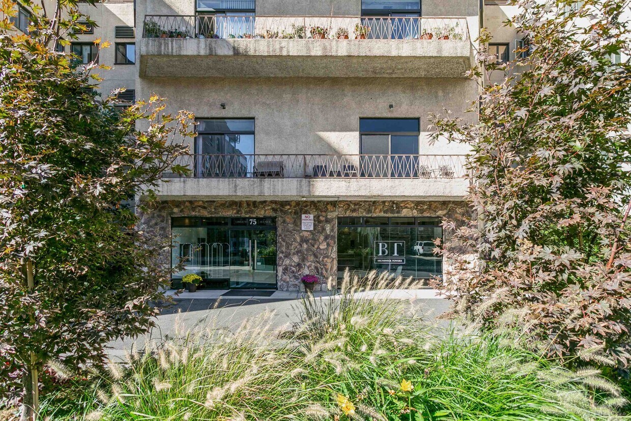Primary Photo - 75 Liberty Ave