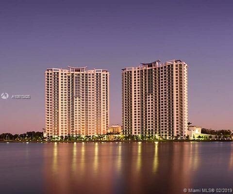 Foto principal - 2641 N Flamingo Rd