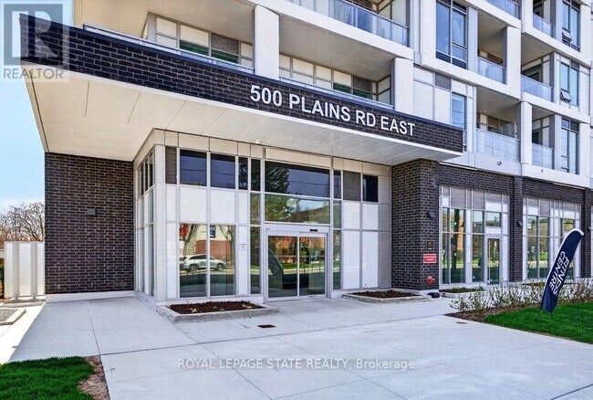 Photo du bâtiment - 500 Plains Rd E