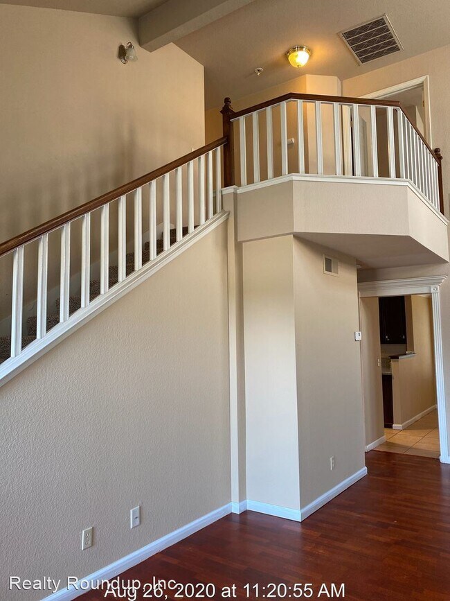 Building Photo - 3 br, 2.5 bath House - 14855 Reynosa Dr