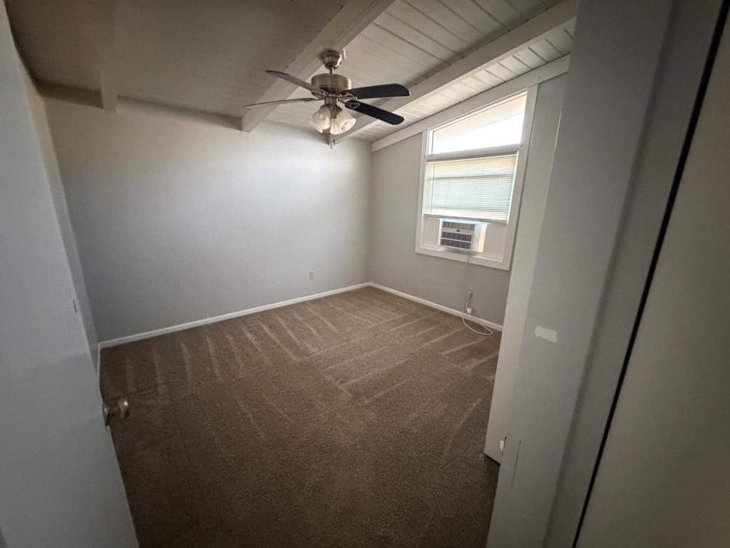 Building Photo - 1521 S Poplar St