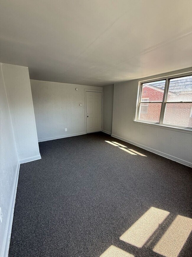 Foto del edificio - 4061 Comly St