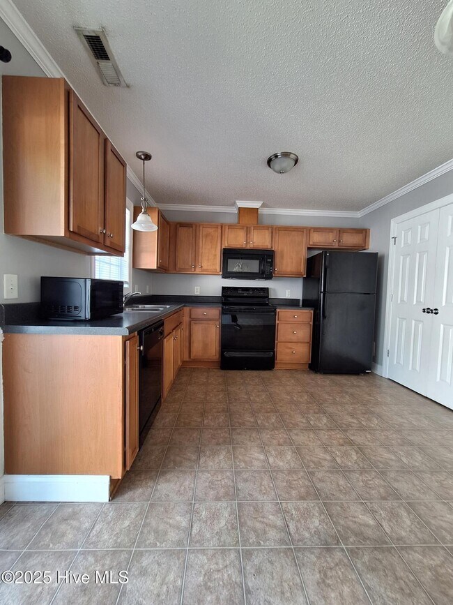 Foto del edificio - 4247 Dudleys Grant Dr