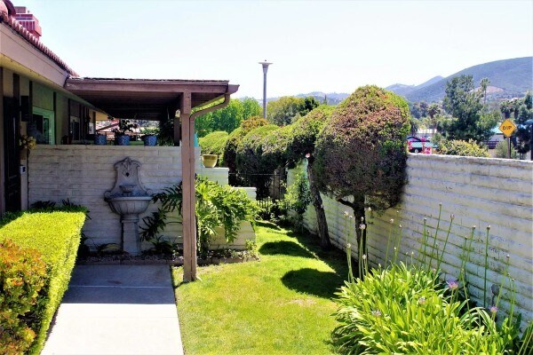 Building Photo - 1032 San Marino Dr