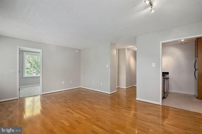 Building Photo - 1730 Arlington Blvd