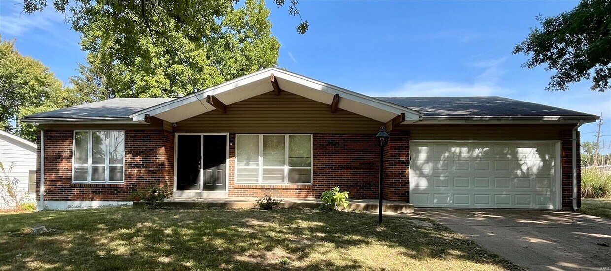 Primary Photo - 12804 Fox Haven Dr