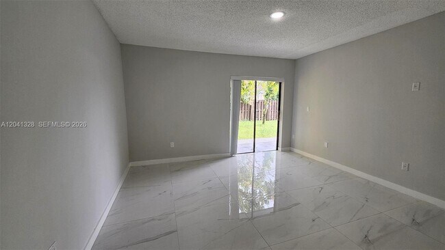 Building Photo - 14470 SW 96th Terrace