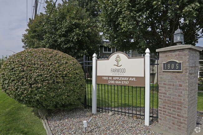 Entrada principal - Fairwood
