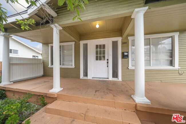 Foto del edificio - 235 Joy St