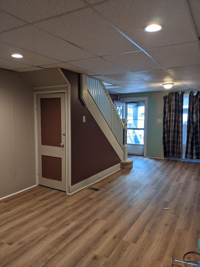 Building Photo - 1418 3rd Ave