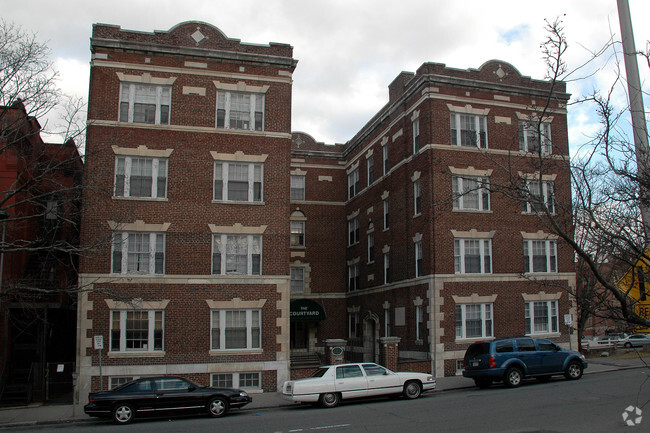 Building Photo - The Courtyard