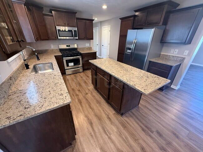 Building Photo - 1113 Tartan Ln