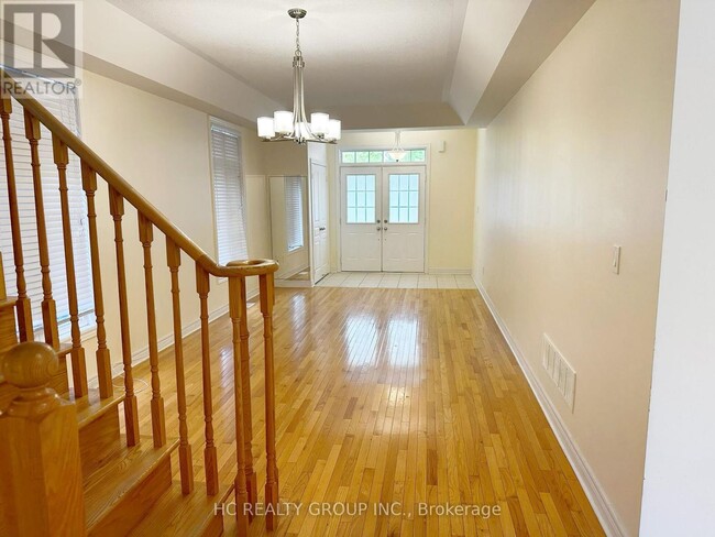 Building Photo - 102 Timna Crescent